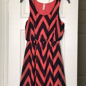 Vanilla Bay short pink and blue chevron dress